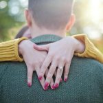 Porque é que os casais precisam de rituais: se a verdadeira intimidade se constrói com pequenas coisas porque-e-que-os-casais-precisam-de-rituais-se-a.jpg