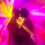 Porque é que, por vezes, é preciso dar permissão a si próprio para se apaixonar: se o sentimento morreu mas os rituais permanecem porque-e-que-por-vezes-e-preciso-dar-permissao-a.jpg